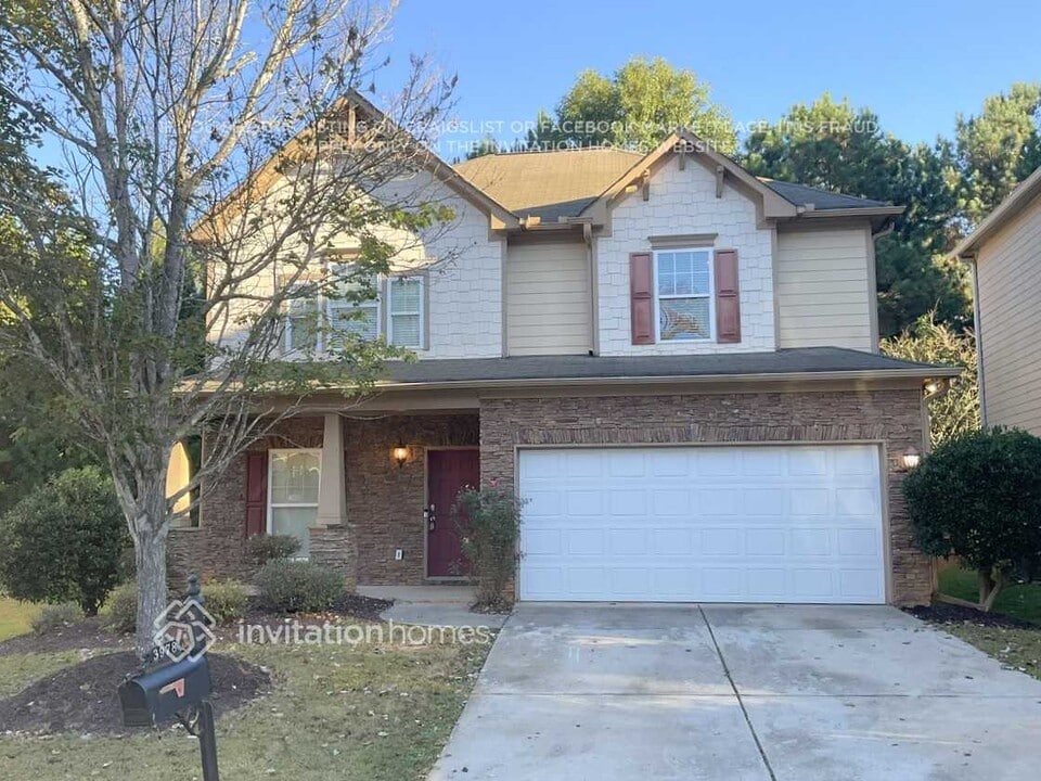 3978 Otter Dam Ct in Atlanta, GA - Building Photo