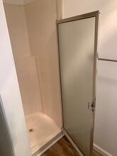 19124 61st Place NE, Unit Apt 1A in Kenmore, WA - Building Photo - Building Photo
