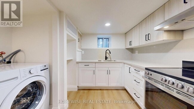 property at 1214 Avenue Rd