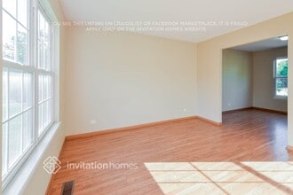 306 Hill Ave in North Aurora, IL - Building Photo - Building Photo