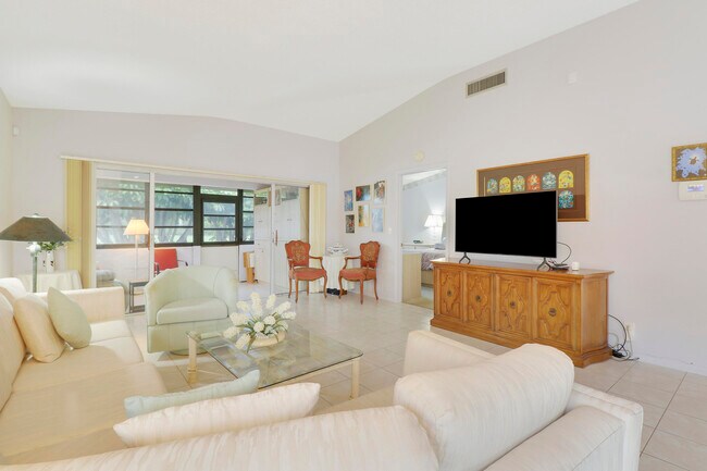 13759 Date Palm Ct in Delray Beach, FL - Building Photo - Building Photo