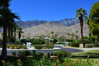 1745 Capri Cir in Palm Springs, CA - Building Photo - Building Photo