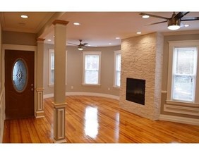 19 Pleasant St in Boston, MA - Building Photo - Interior Photo