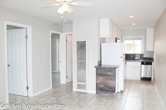 930 Knowles Ave in Carlsbad, CA - Building Photo - Building Photo