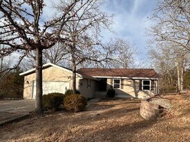 216 Day Dr in Branson, MO - Building Photo