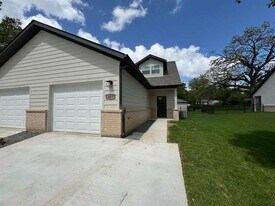 417 W Dulin St in Sherman, TX - Building Photo