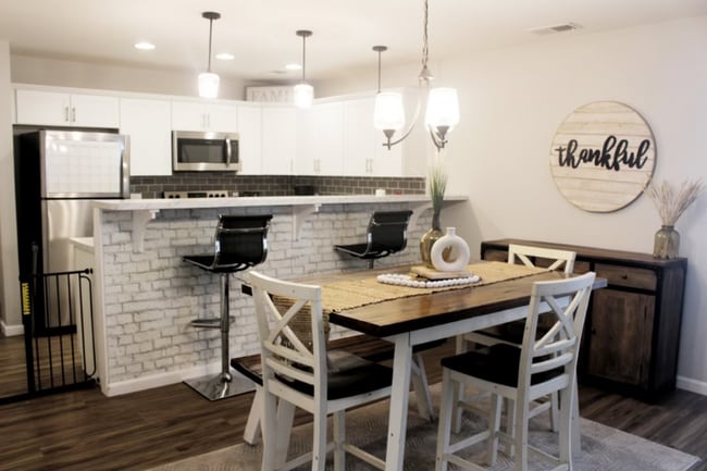 property at 521 S New York Ave