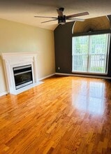 7701 Beagle Pl in Louisville, KY - Building Photo - Building Photo