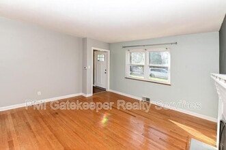 5618 Leumas Rd in Cincinnati, OH - Building Photo - Building Photo