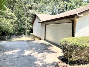 820 Cedar Lake Dr SE in Conyers, GA - Building Photo - Building Photo