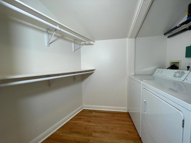 36 Finger Ave in Redwood City, CA - Building Photo - Building Photo