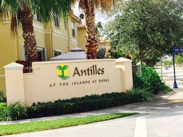 7912 NW 107 Ct in Miami, FL - Building Photo