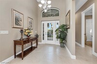 3254 Lakeview Dr in Naples, FL - Foto de edificio - Building Photo