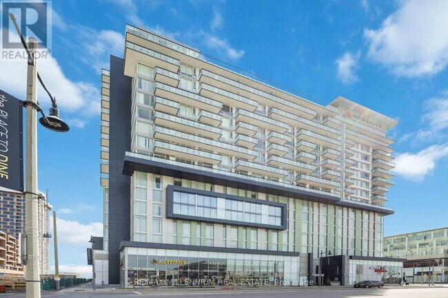 8081 Birchmount Rd in Markham, ON - Building Photo - Building Photo