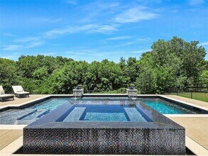 416 Overlook Dr in Colleyville, TX - Building Photo - Building Photo
