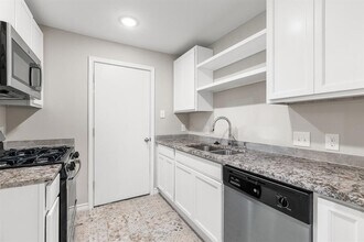 4311 Hull St in Houston, TX - Building Photo - Building Photo