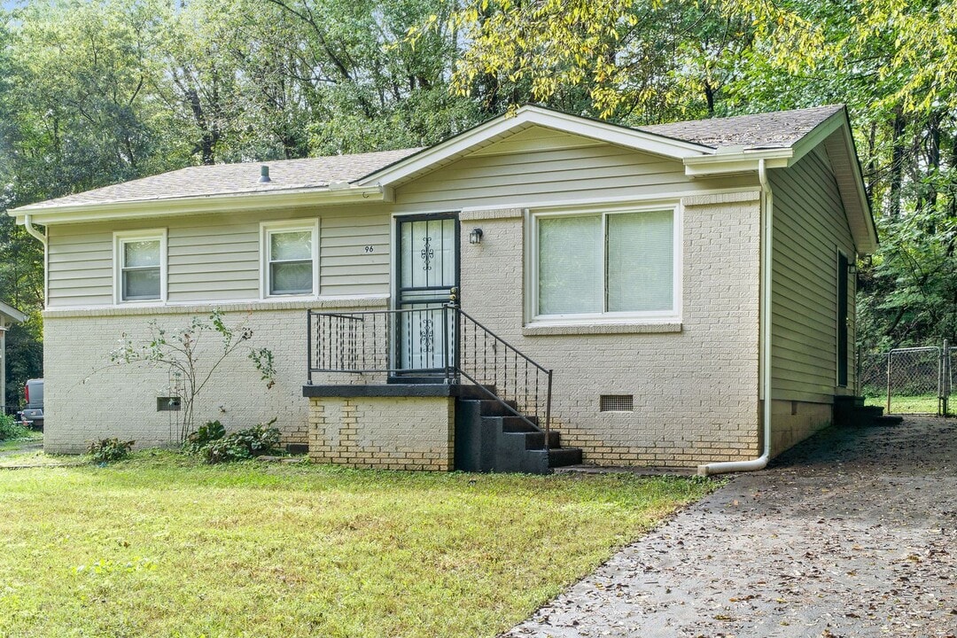 96 Chapel St in Clarksville, TN - Building Photo