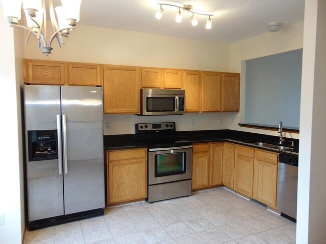 15871 Foliage Ave in Apple Valley, MN - Building Photo - Building Photo