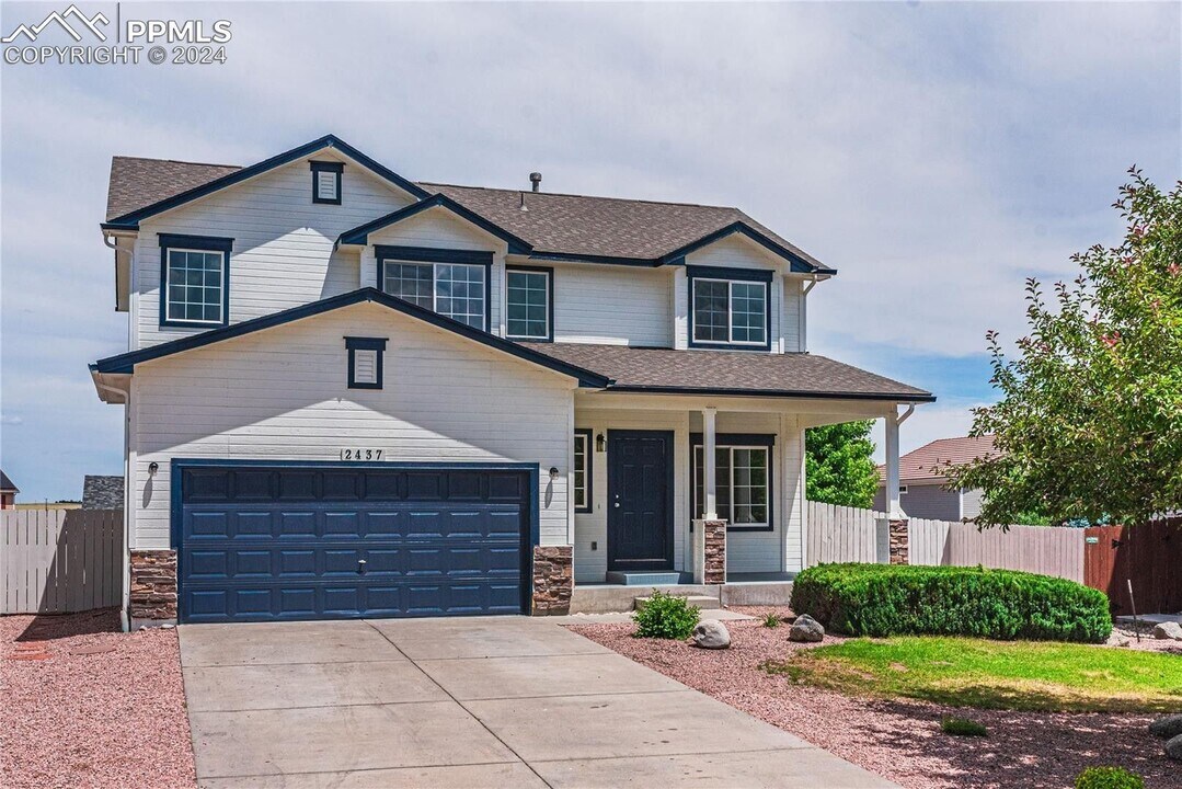 2437 Fruited Plains Ct in Colorado Springs, CO - Building Photo