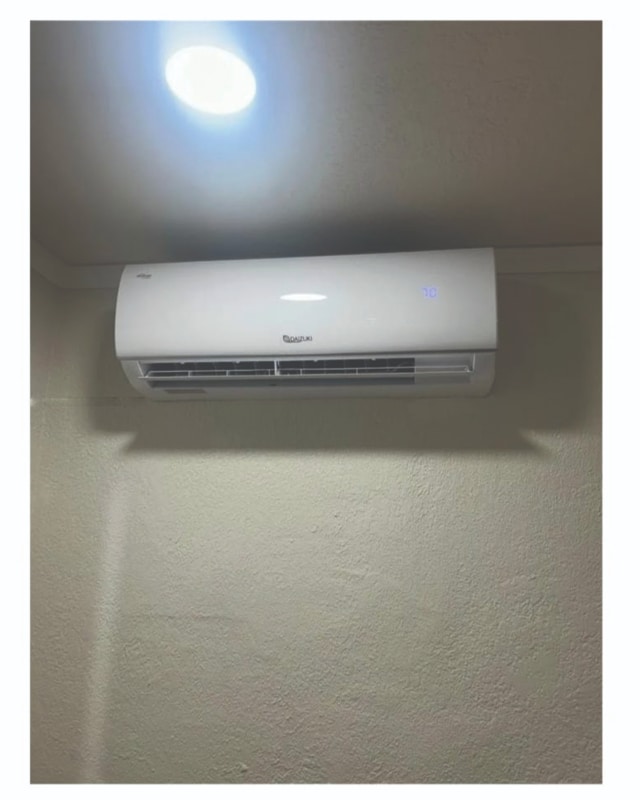 1360-nw132 NW 132nd St in Miami, FL - Building Photo - Building Photo