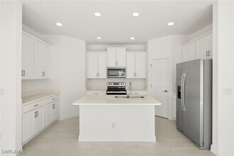 16849 Castoro Dr in Port Charlotte, FL - Building Photo - Building Photo