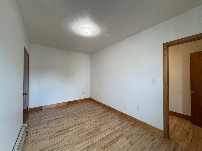 114 Thorndike St, Unit #1 in Cambridge, MA - Building Photo - Building Photo