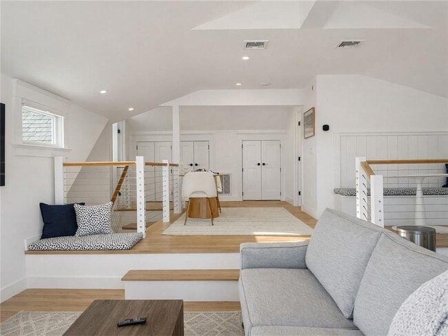 property at 193 Seaconnet Blvd