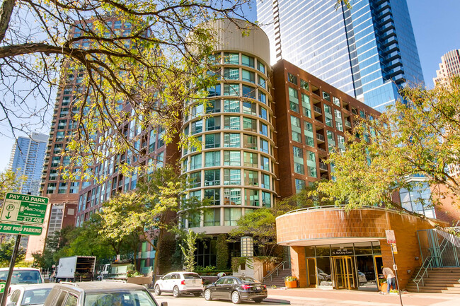 property at 440 N McClurg Ct