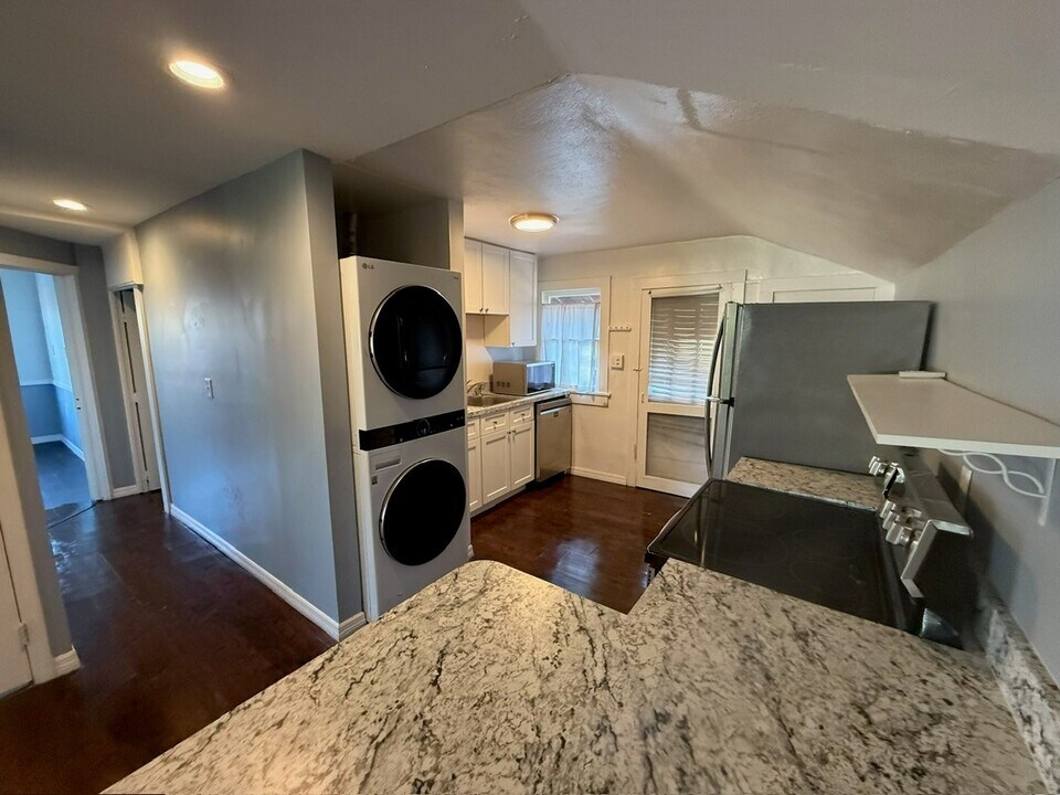 418 Broadway Ave in Orlando, FL - Building Photo