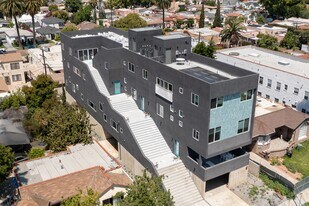 3045 West Blvd in Los Angeles, CA - Building Photo