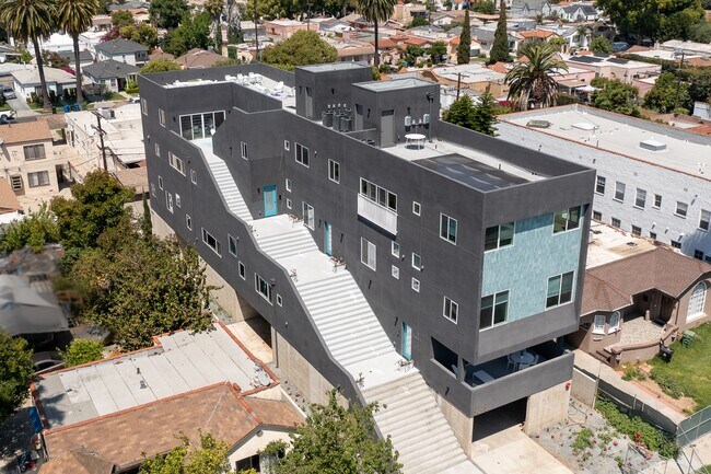 property at 3045 West Blvd
