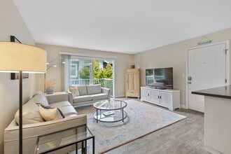 755 14th Ave in Santa Cruz, CA - Building Photo - Building Photo