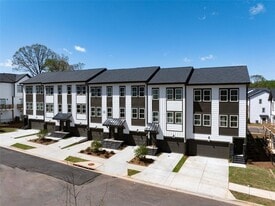 3960 Redan Rd in Stone Mountain, GA - Building Photo