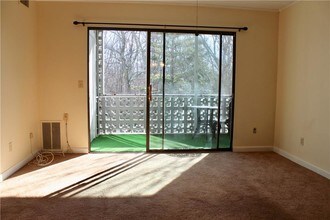 143 Hoffman Ave in Cranston, RI - Building Photo - Building Photo