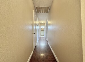 3845 E Arizona Ave in Las Vegas, NV - Building Photo - Building Photo