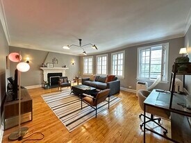 5517 N Kenmore Ave, Unit A05W in Chicago, IL - Building Photo