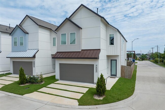 4402 Santorini Ln in Houston, TX - Building Photo - Building Photo