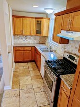 7231 Lockwood St in Oakland, CA - Building Photo - Building Photo