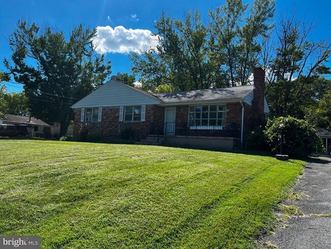 property at 7840 Old Carolina Rd