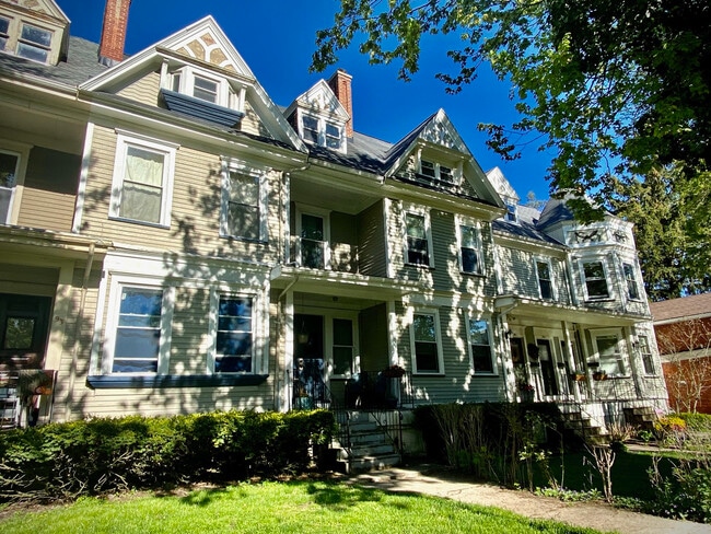 91 S Washington St., Unit Down, Unit Down