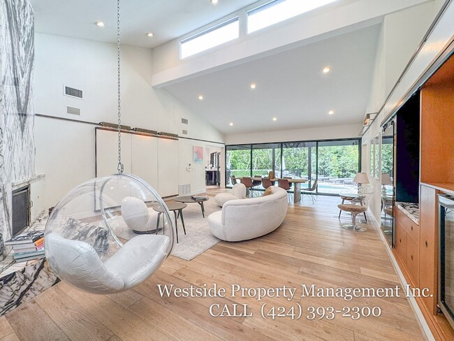 1615 Marmont Ave in Los Angeles, CA - Building Photo - Building Photo