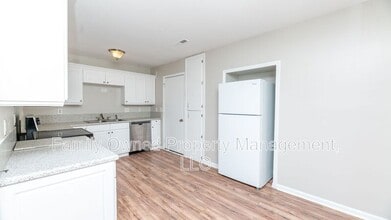 143 Heather Dr in Summerville, SC - Building Photo - Building Photo