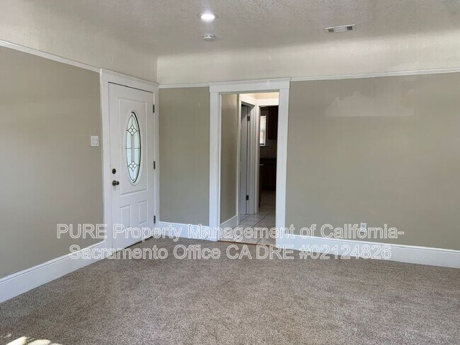 1410 1/2 19th St in Sacramento, CA - Building Photo - Building Photo