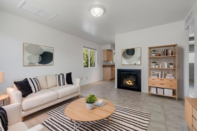 property at 1529 E Glenn St