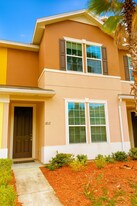 4220 Plantation Oaks Blvd in Orange Park, FL - Building Photo