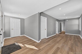 644 Northville Turnpike in Riverhead, NY - Building Photo - Building Photo