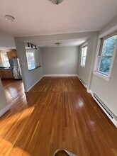 119 Wrentham St, Unit 3 in Boston, MA - Building Photo - Building Photo
