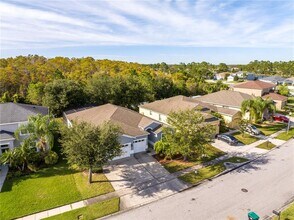 2342 Crosston Cir in Orlando, FL - Building Photo - Building Photo