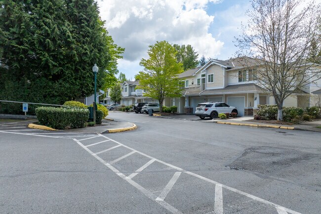 Highlands East in Snohomish, WA - Foto de edificio - Building Photo