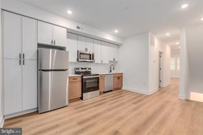 1028 W Arizona St in Philadelphia, PA - Building Photo - Building Photo